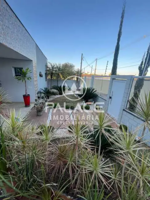 Casa com 3 quartos à venda e para alugar, 300m2 em Piracicaba - SP - imagem 2 Foto 2 de Casa com 3 quartos à venda e para alugar, 300m2 em Piracicaba - SP