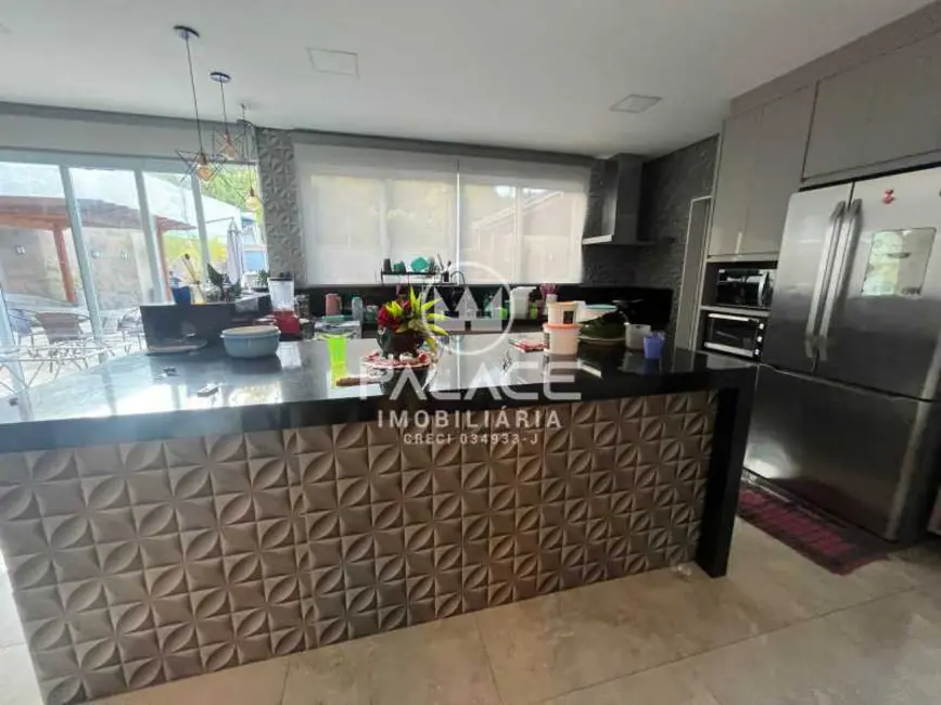 Casa com 3 quartos à venda e para alugar, 300m2 em Piracicaba - SP - imagem 4 Foto 4 de Casa com 3 quartos à venda e para alugar, 300m2 em Piracicaba - SP