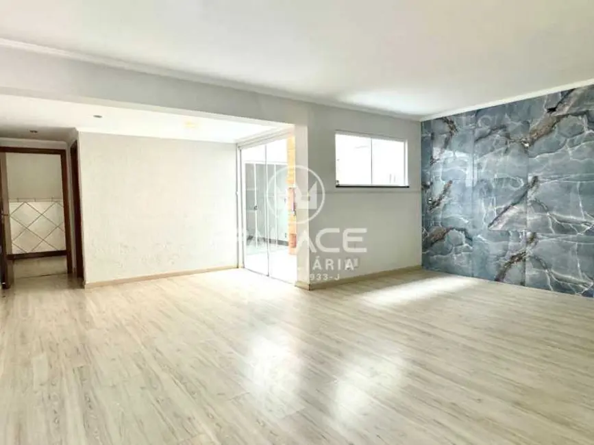 Casa com 3 quartos à venda, 256m2 em Piracicaba - SP - imagem 3 Foto 3 de Casa com 3 quartos à venda, 256m2 em Piracicaba - SP