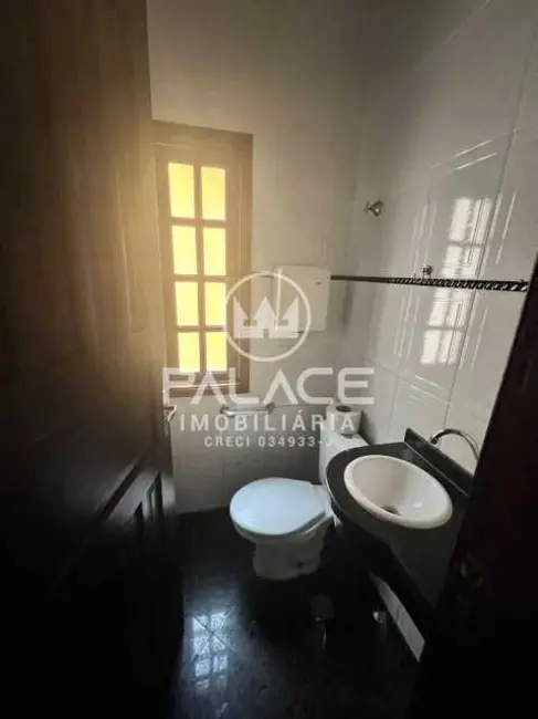 Foto 8 de Casa Comercial com 10 quartos para alugar, 342m2 em Piracicaba - SP