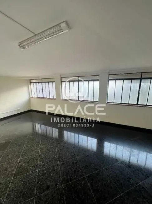 Foto 4 de Casa Comercial com 10 quartos para alugar, 342m2 em Piracicaba - SP