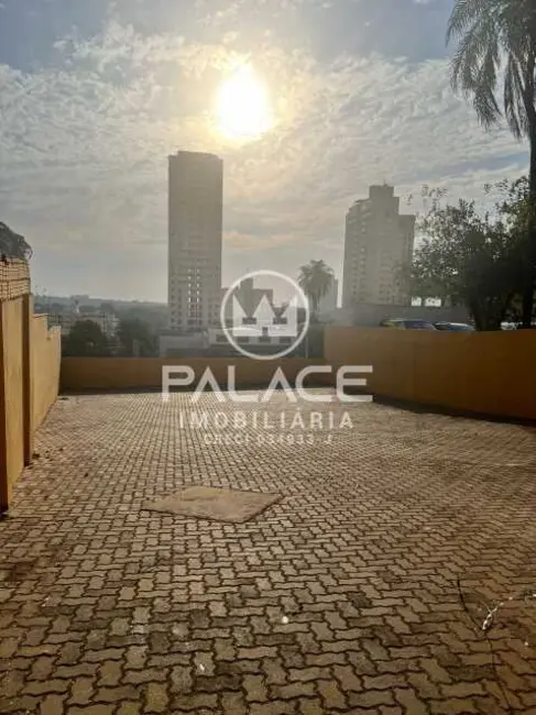 Foto 3 de Casa Comercial com 10 quartos para alugar, 342m2 em Piracicaba - SP