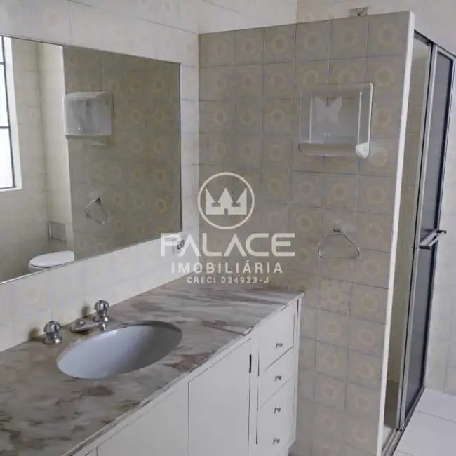 Casa Comercial com 3 quartos para alugar, 433m2 em Piracicaba - SP - imagem 5 Foto 5 de Casa Comercial com 3 quartos para alugar, 433m2 em Piracicaba - SP