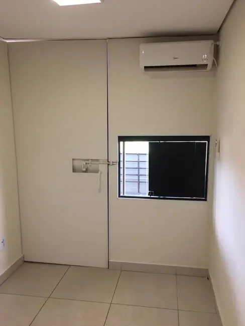 Kitnet com 1 quarto para alugar, 30m2 em Piracicaba - SP - imagem 9 Foto 9 de Kitnet com 1 quarto para alugar, 30m2 em Piracicaba - SP