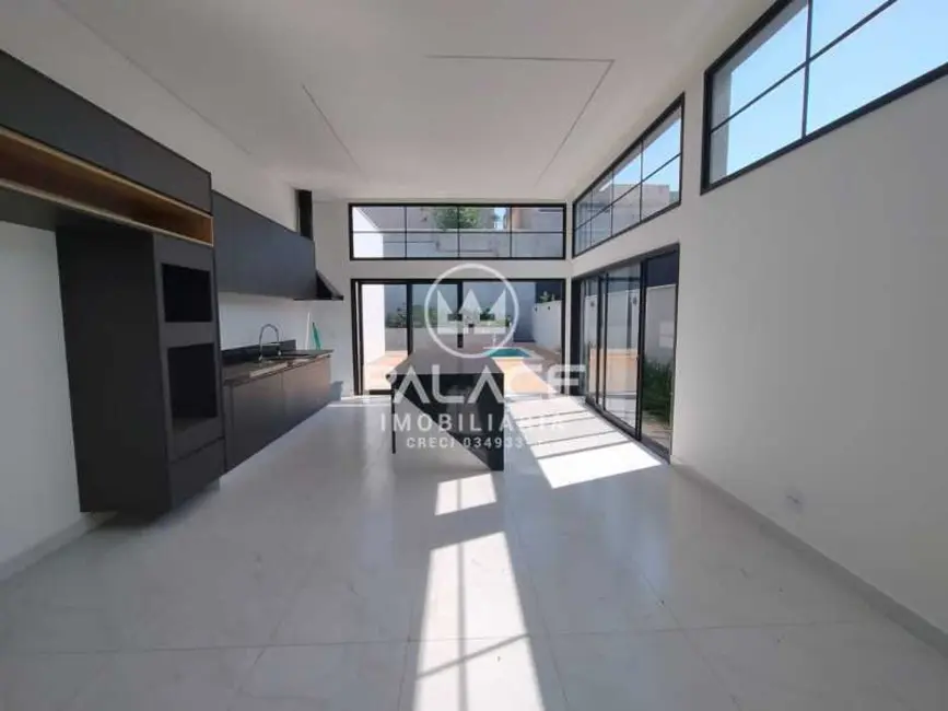 Casa de Condomínio com 4 quartos à venda, 238m2 em Piracicaba - SP - imagem 2 Foto 2 de Casa de Condomínio com 4 quartos à venda, 238m2 em Piracicaba - SP
