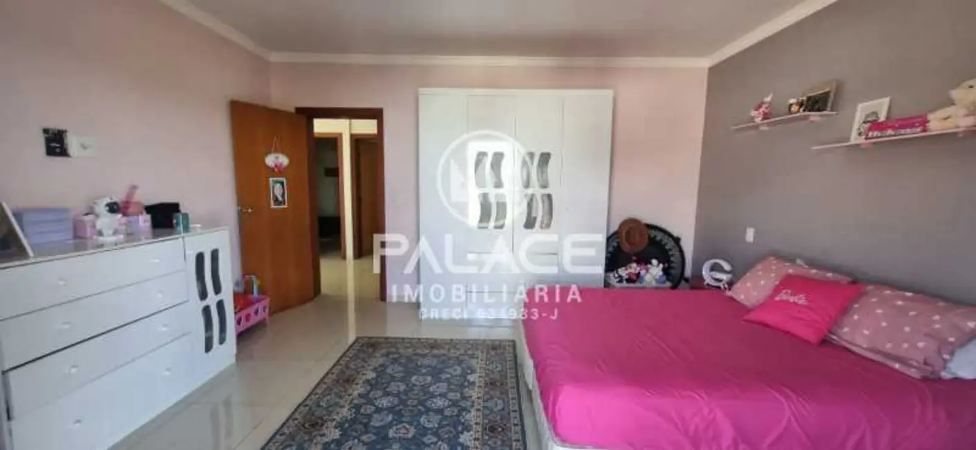 Foto 3 de Casa com 3 quartos à venda, 241m2 em Piracicaba - SP