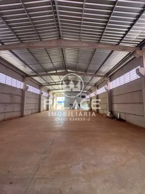 Foto 4 de Loja para alugar, 894m2 em Piracicaba - SP