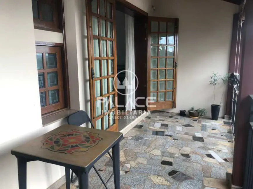 Foto 9 de Casa com 3 quartos para alugar, 170m2 em Piracicaba - SP