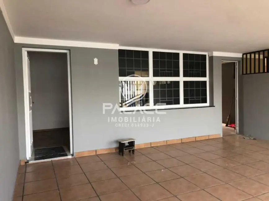 Foto 2 de Casa com 3 quartos para alugar, 170m2 em Piracicaba - SP