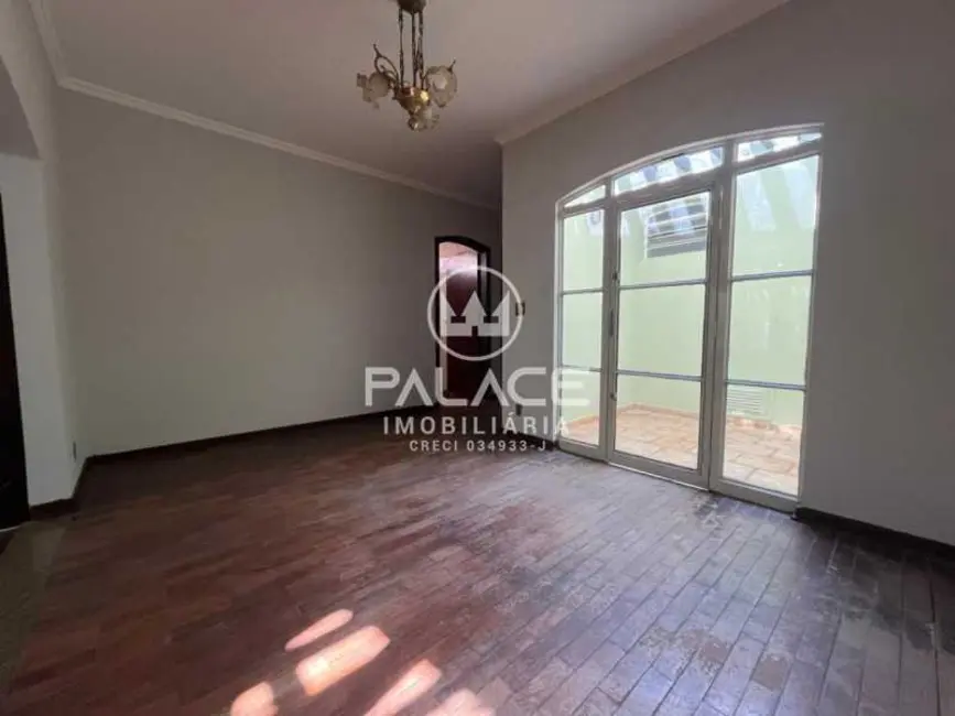 Foto 3 de Casa com 3 quartos para alugar, 195m2 em Piracicaba - SP