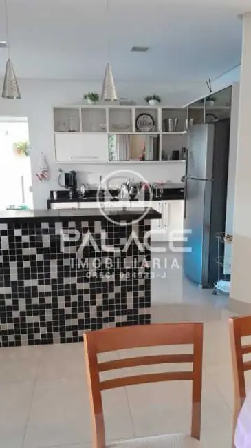 Casa de Condomínio com 3 quartos à venda e para alugar, 260m2 em Piracicaba - SP - imagem 6 Foto 6 de Casa de Condomínio com 3 quartos à venda e para alugar, 260m2 em Piracicaba - SP