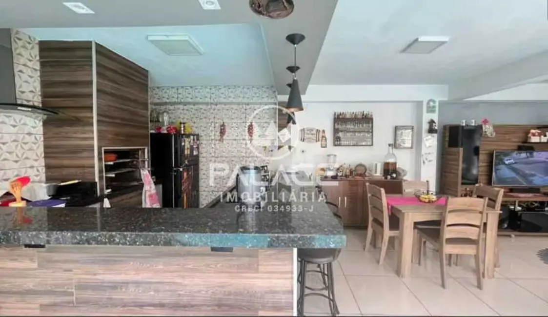 Foto 8 de Casa com 5 quartos à venda, 150m2 em Piracicaba - SP