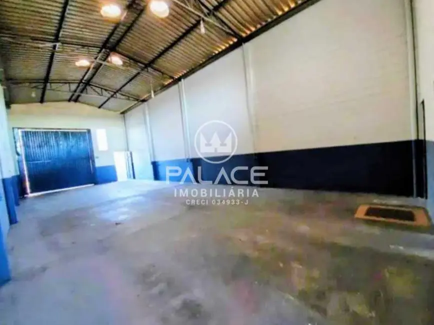 Foto 2 de Loja para alugar, 159m2 em Piracicaba - SP