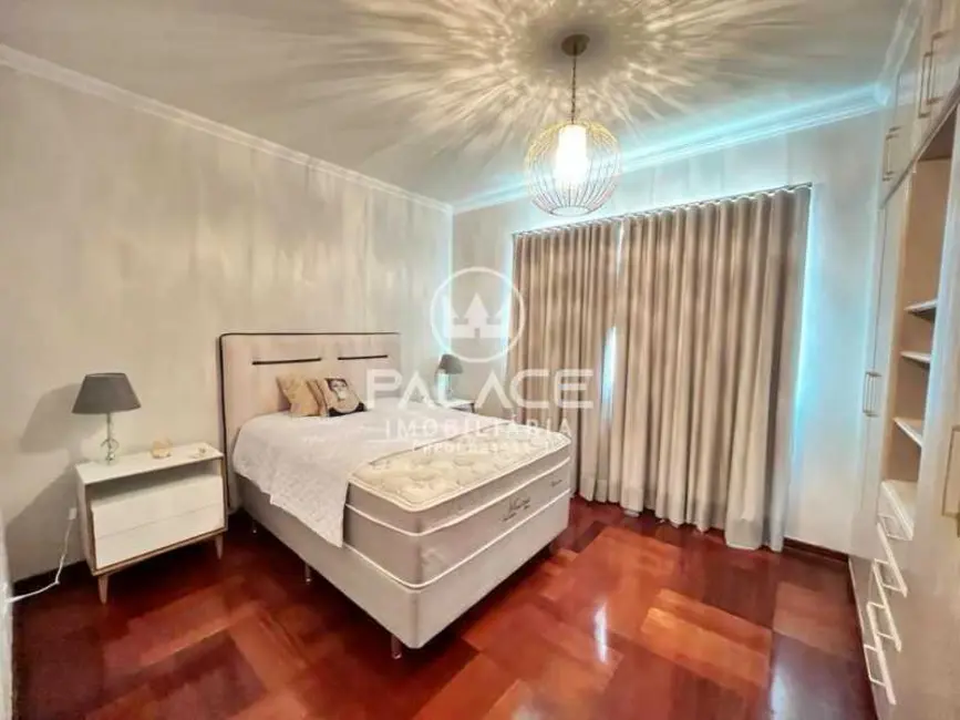 Foto 8 de Casa com 4 quartos para alugar, 529m2 em Piracicaba - SP