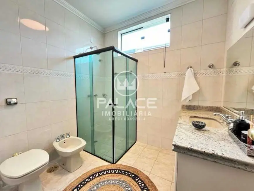 Foto 9 de Casa com 4 quartos para alugar, 529m2 em Piracicaba - SP