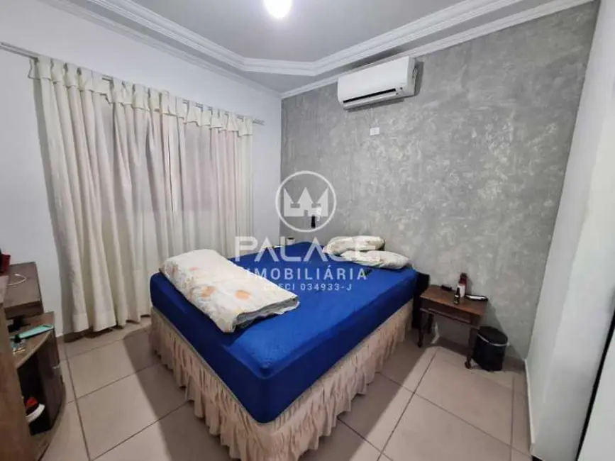 Foto 9 de Casa com 3 quartos à venda, 180m2 em Sao Pedro - SP