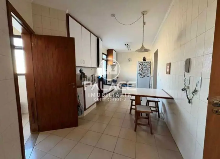 Foto 6 de Apartamento com 4 quartos à venda, 220m2 em Piracicaba - SP