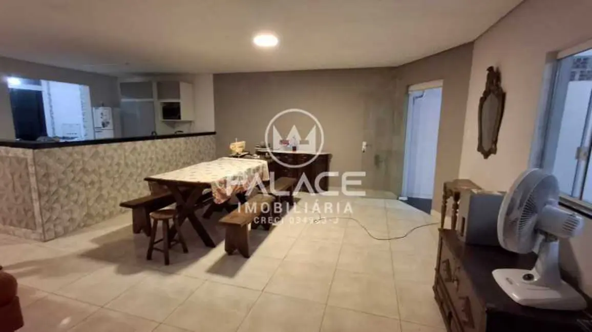 Casa com 3 quartos à venda, 163m2 em Piracicaba - SP - imagem 5 Foto 5 de Casa com 3 quartos à venda, 163m2 em Piracicaba - SP