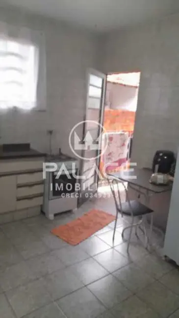 Foto 1 de Casa com 2 quartos à venda, 90m2 em Piracicaba - SP