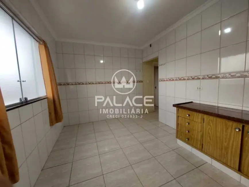 Foto 7 de Casa Comercial com 3 quartos para alugar, 120m2 em Piracicaba - SP