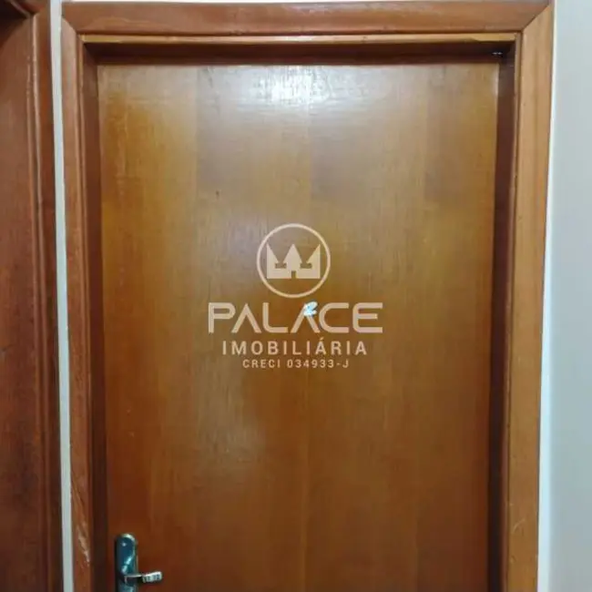 Sala Comercial para alugar, 18m2 em Piracicaba - SP - imagem 1 Foto 1 de Sala Comercial para alugar, 18m2 em Piracicaba - SP