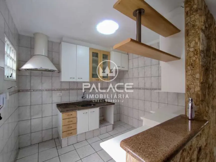 Casa com 2 quartos para alugar, 120m2 em Piracicaba - SP - imagem 9 Foto 9 de Casa com 2 quartos para alugar, 120m2 em Piracicaba - SP