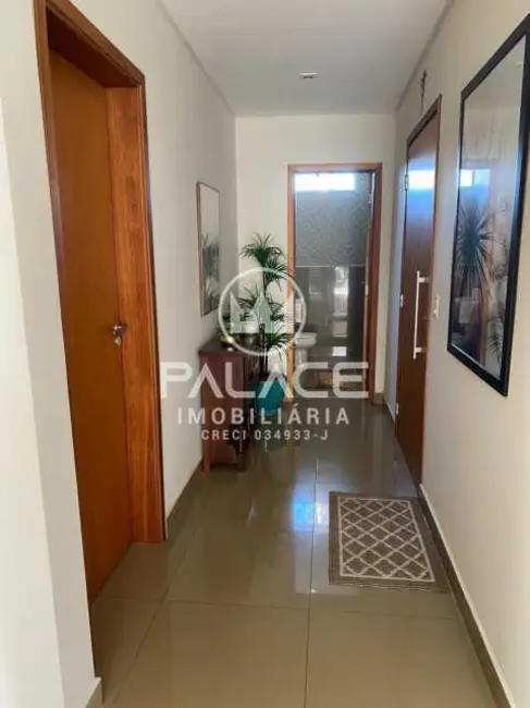 Casa de Condomínio com 5 quartos à venda, 263m2 em Piracicaba - SP - imagem 1 Foto 1 de Casa de Condomínio com 5 quartos à venda, 263m2 em Piracicaba - SP