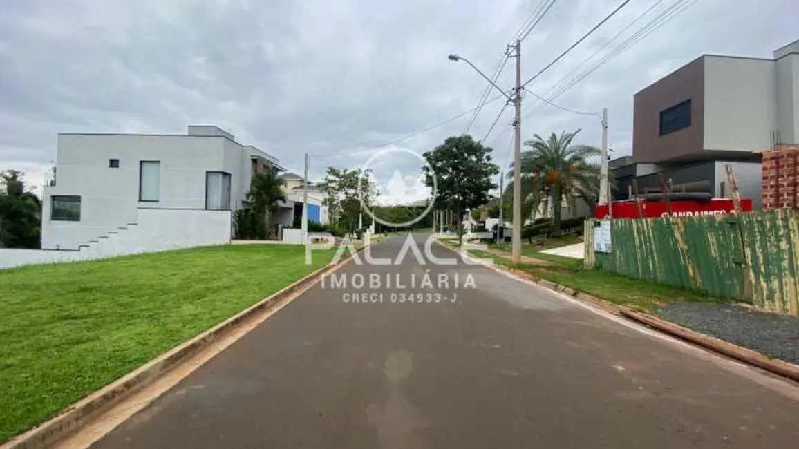 Foto 4 de Terreno / Lote à venda, 374m2 em Piracicaba - SP