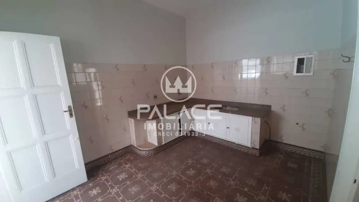 Casa Comercial com 3 quartos para alugar, 154m2 em Piracicaba - SP - imagem 9 Foto 9 de Casa Comercial com 3 quartos para alugar, 154m2 em Piracicaba - SP