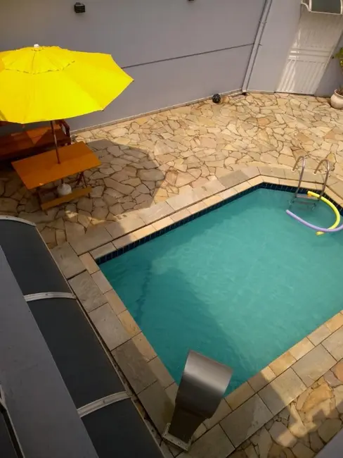 Casa com 2 quartos à venda, 180m2 em Piracicaba - SP - imagem 3 Foto 3 de Casa com 2 quartos à venda, 180m2 em Piracicaba - SP