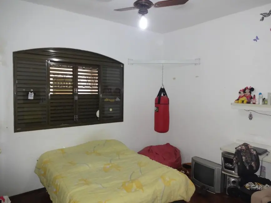 Casa com 3 quartos à venda, 107m2 em Piracicaba - SP - imagem 8 Foto 8 de Casa com 3 quartos à venda, 107m2 em Piracicaba - SP