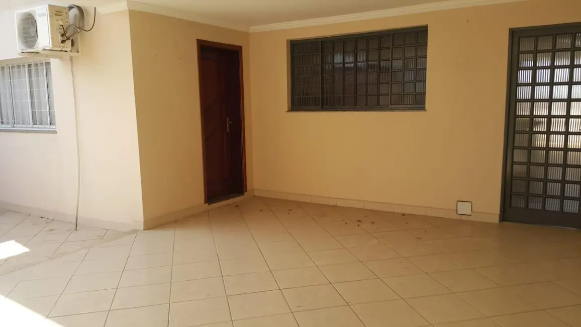 Foto 1 de Casa com 3 quartos à venda, 129m2 em Piracicaba - SP