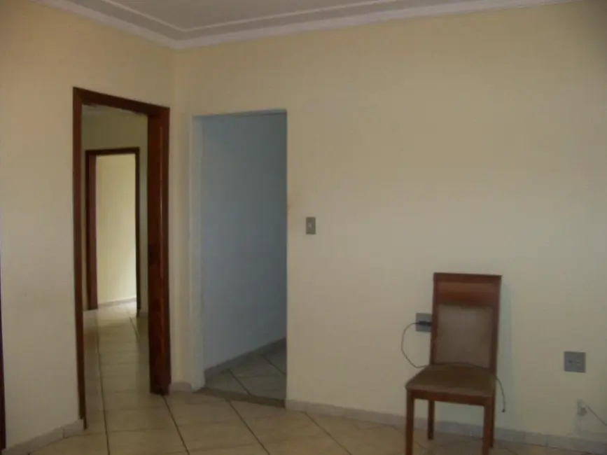 Foto 2 de Casa com 4 quartos à venda, 150m2 em Piracicaba - SP