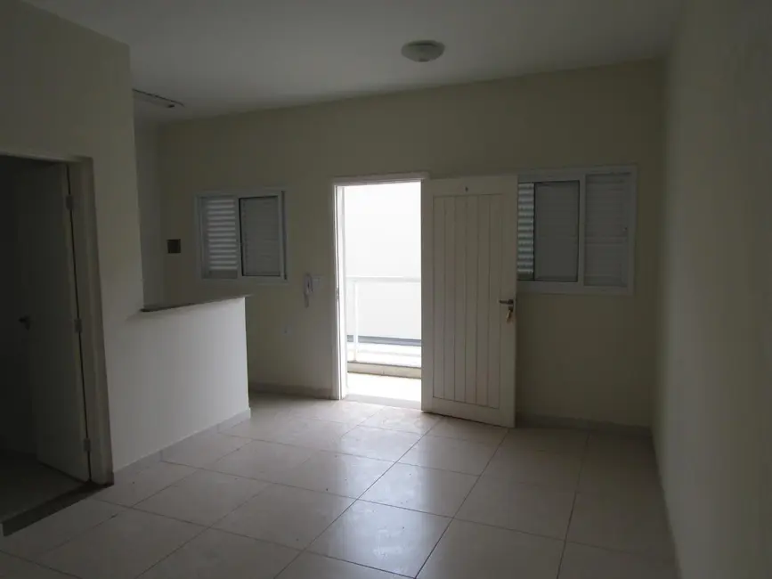 Kitnet com 1 quarto para alugar, 24m2 em Piracicaba - SP - imagem 4 Foto 4 de Kitnet com 1 quarto para alugar, 24m2 em Piracicaba - SP