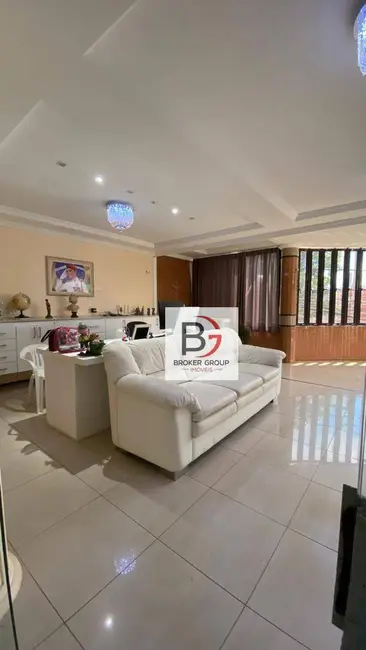 Casa à venda, 429m2 em Centro, Fortaleza - CE - imagem 7 Foto 7 de Casa à venda, 429m2 em Centro, Fortaleza - CE