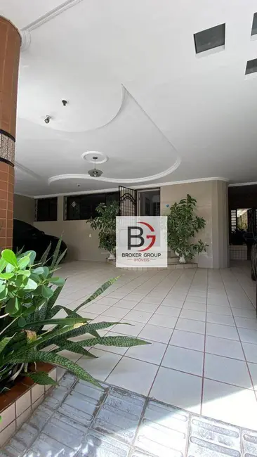 Casa à venda, 429m2 em Centro, Fortaleza - CE - imagem 3 Foto 3 de Casa à venda, 429m2 em Centro, Fortaleza - CE