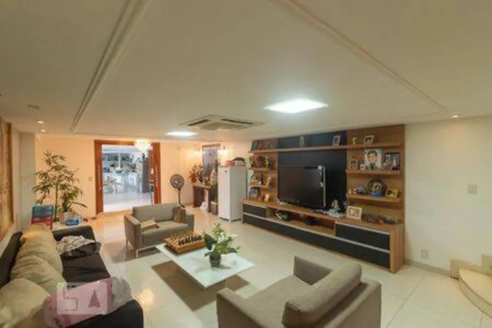 Casa com 6 quartos à venda e para alugar, 610m2 em Recreio dos Bandeirantes, Rio De Janeiro - RJ - imagem 3 Foto 3 de Casa com 6 quartos à venda e para alugar, 610m2 em Recreio dos Bandeirantes, Rio De Janeiro - RJ