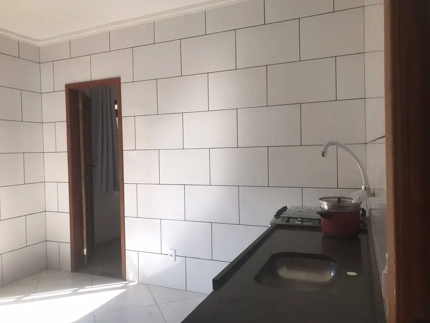 Foto 14 de Casa com 1 quarto para alugar, 35m2 em Vargem Grande, Rio De Janeiro - RJ