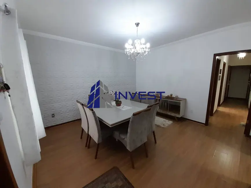 Foto 2 de Casa com 3 quartos à venda, 150m2 em Jardim Europa, Braganca Paulista - SP