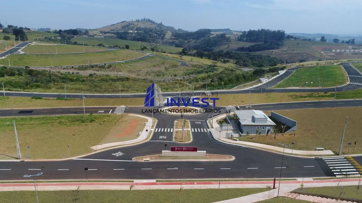 Foto 1 de Terreno / Lote à venda, 264m2 em Braganca Paulista - SP