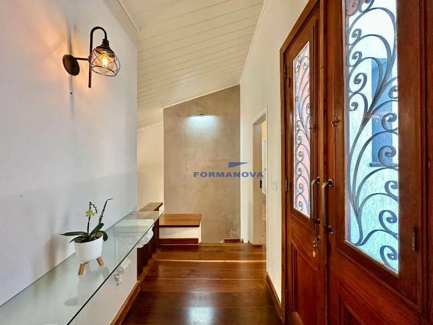 Casa de Condomínio com 4 quartos à venda, 1605m2 em Granja Viana, Cotia - SP - imagem 8 Foto 8 de Casa de Condomínio com 4 quartos à venda, 1605m2 em Granja Viana, Cotia - SP