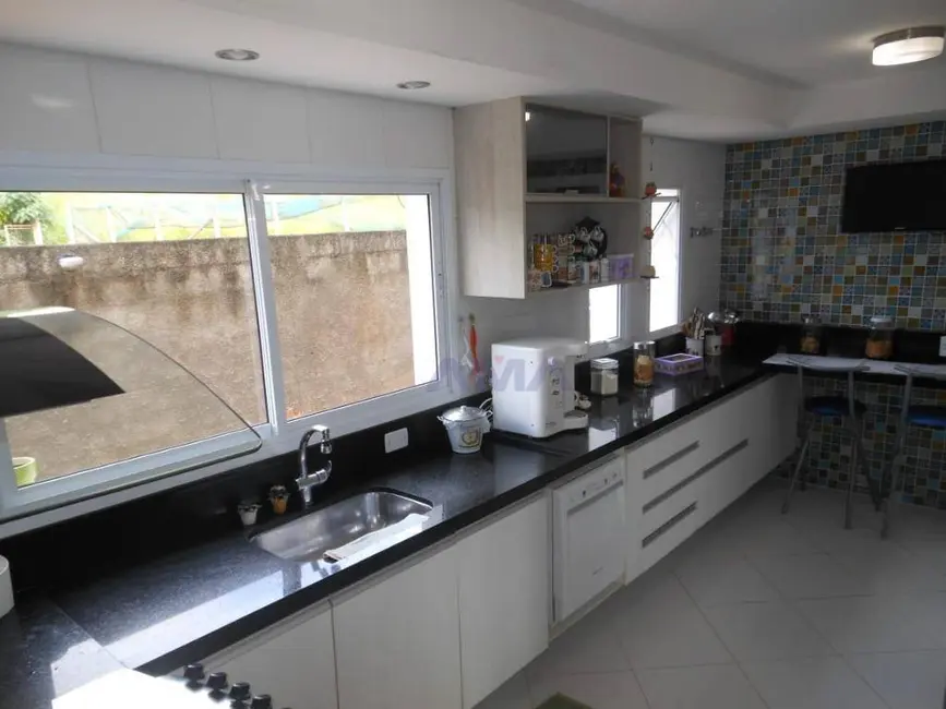 Foto 7 de Casa de Condomínio com 3 quartos à venda, 1000m2 em Parque Dom Henrique, Cotia - SP