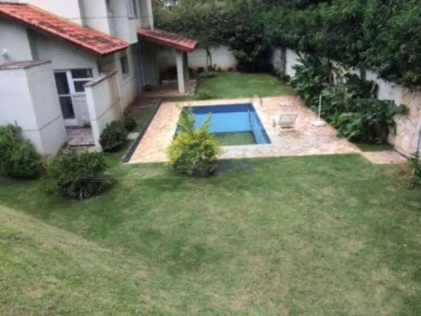 Foto 3 de Casa de Condomínio com 3 quartos à venda e para alugar, 844m2 em Vila Hortência, Cotia - SP