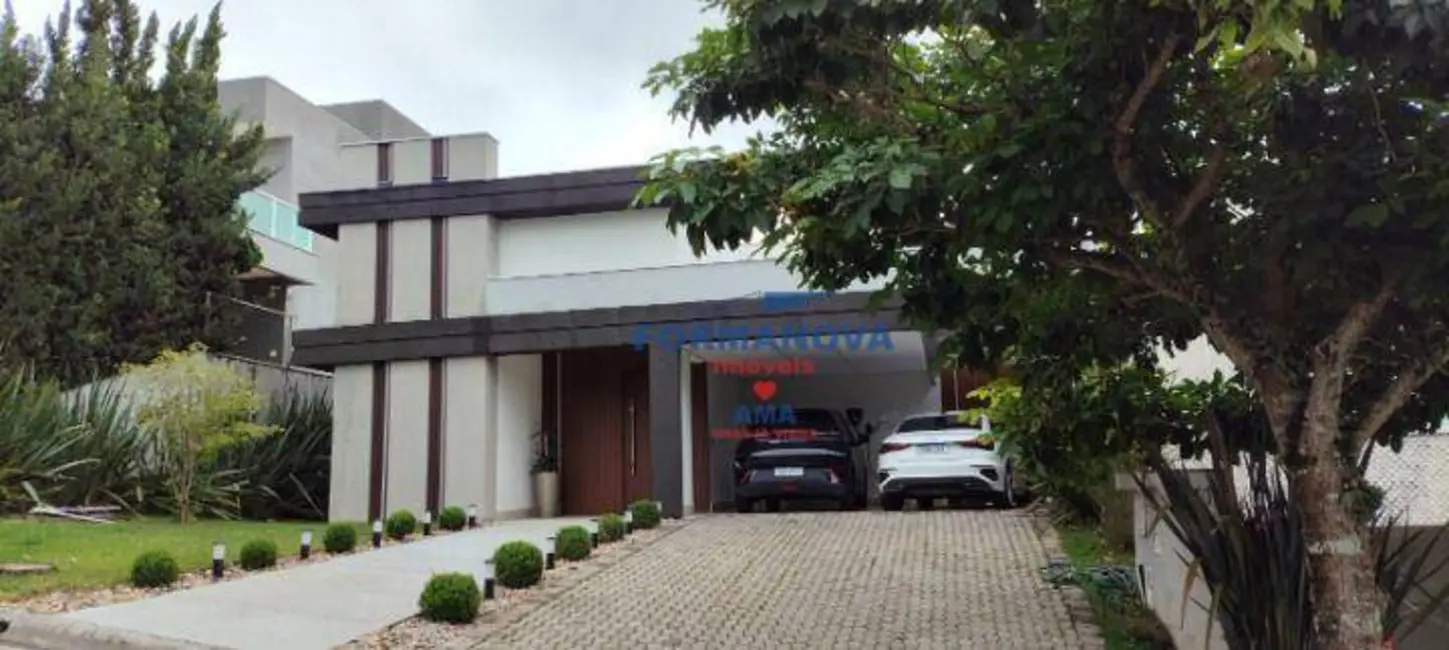 Casa de Condomínio com 3 quartos à venda, 590m2 em Paisagem Renoir, Cotia - SP - imagem 1 Foto 1 de Casa de Condomínio com 3 quartos à venda, 590m2 em Paisagem Renoir, Cotia - SP