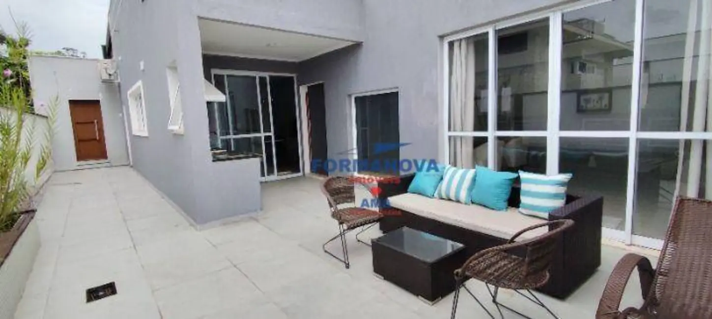 Casa de Condomínio com 3 quartos à venda, 590m2 em Paisagem Renoir, Cotia - SP - imagem 3 Foto 3 de Casa de Condomínio com 3 quartos à venda, 590m2 em Paisagem Renoir, Cotia - SP