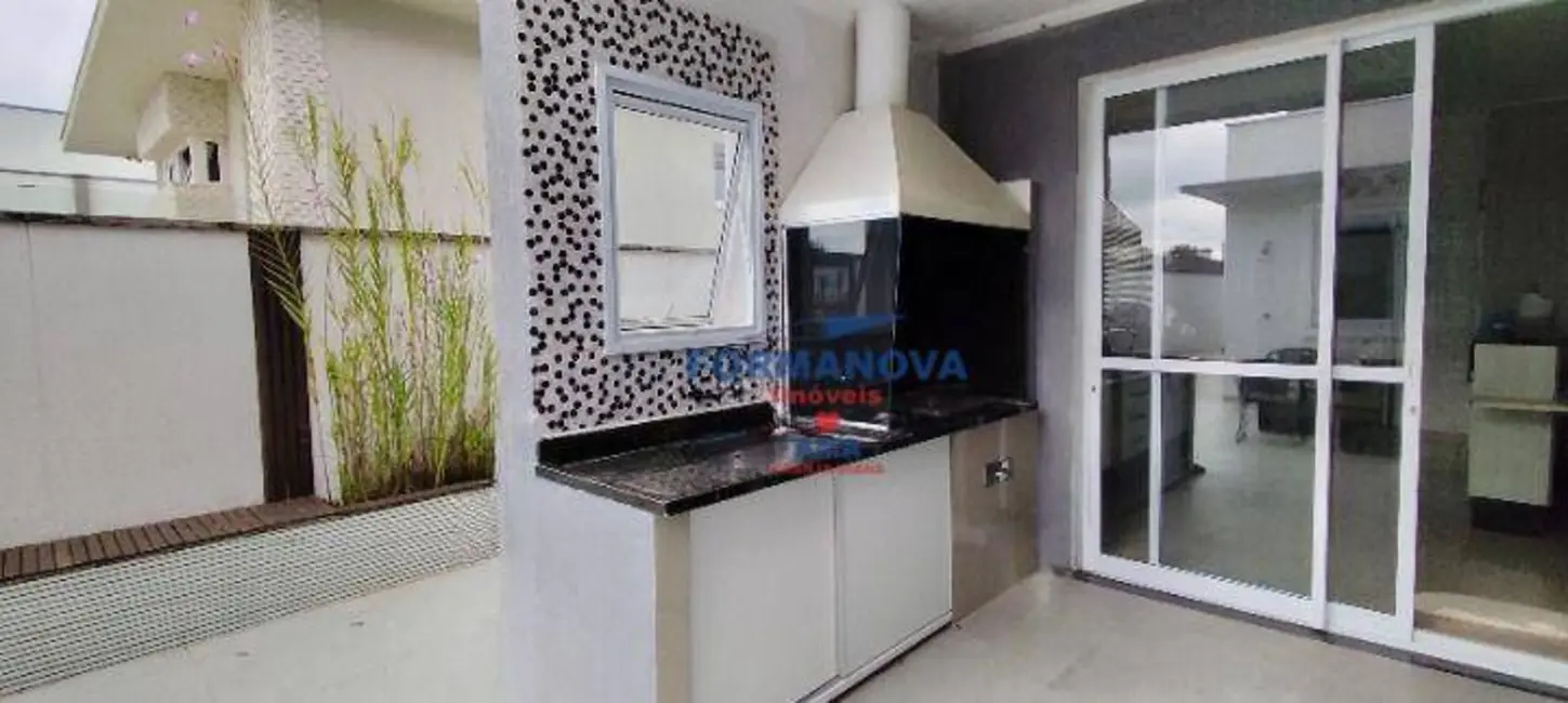 Casa de Condomínio com 3 quartos à venda, 590m2 em Paisagem Renoir, Cotia - SP - imagem 5 Foto 5 de Casa de Condomínio com 3 quartos à venda, 590m2 em Paisagem Renoir, Cotia - SP