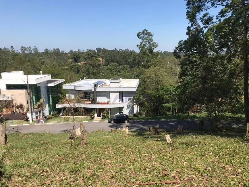 Foto 1 de Terreno / Lote à venda, 762m2 em Embu Das Artes - SP