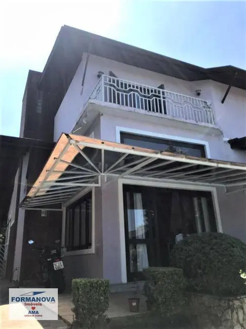 Foto 2 de Casa de Condomínio com 3 quartos à venda, 640m2 em Jardim do Golf I, Jandira - SP