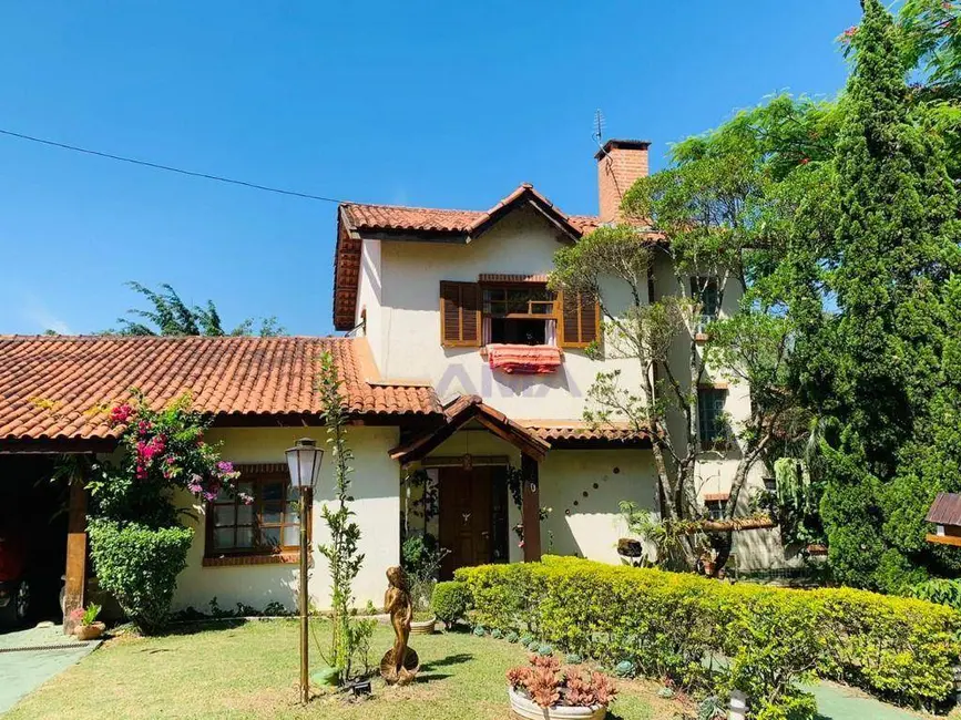 Foto 2 de Casa de Condomínio com 4 quartos à venda, 700m2 em Jardim do Golf I, Jandira - SP
