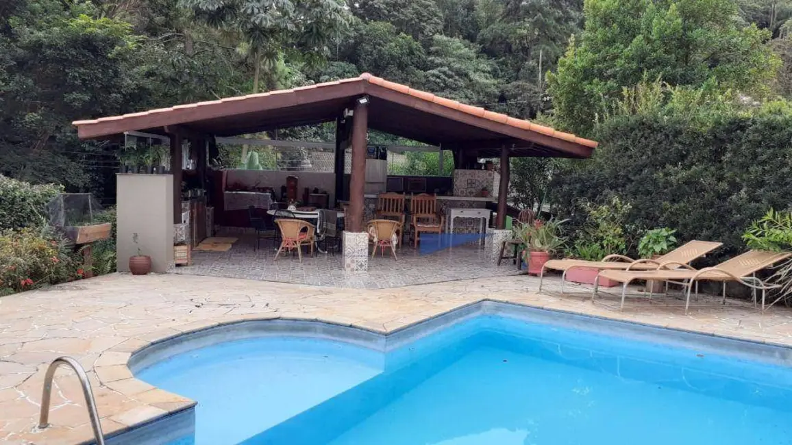 Foto 1 de Casa de Condomínio com 3 quartos à venda e para alugar, 1000m2 em Granja Carneiro Viana, Cotia - SP